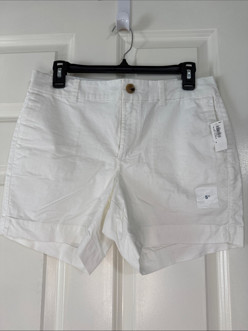 Old Navy White Cotton 5" Inseam Women’s Bermuda Shorts